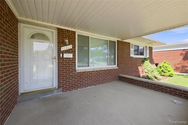 11165 Hanna Drive, Sterling Heights, MI 48312