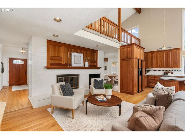 795 Nw 87TH Ter, Portland, OR 97229