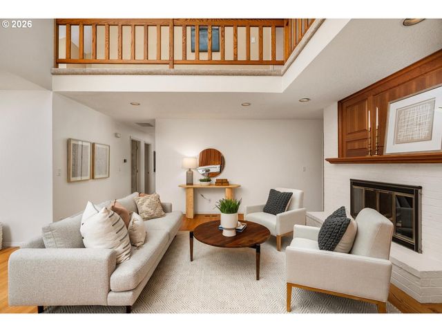 795 Nw 87TH Ter, Portland, OR 97229