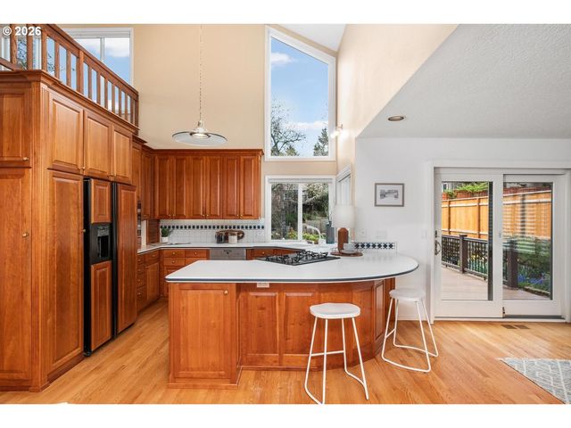 795 Nw 87TH Ter, Portland, OR 97229