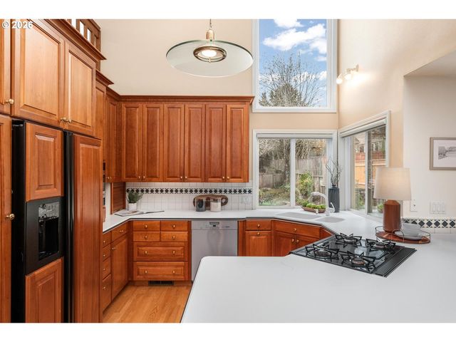 795 Nw 87TH Ter, Portland, OR 97229