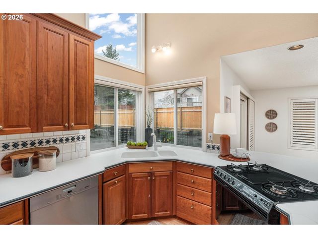 795 Nw 87TH Ter, Portland, OR 97229