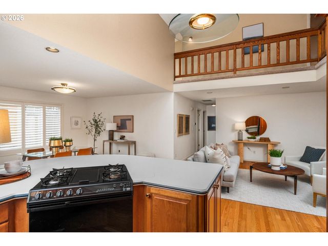 795 Nw 87TH Ter, Portland, OR 97229