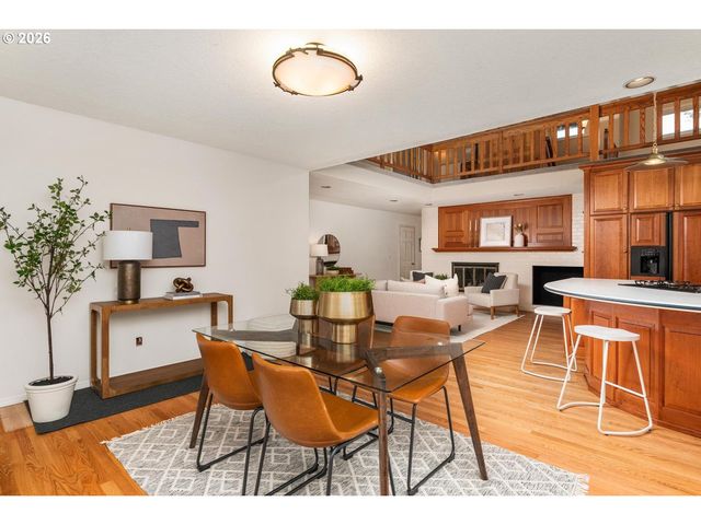 795 Nw 87TH Ter, Portland, OR 97229