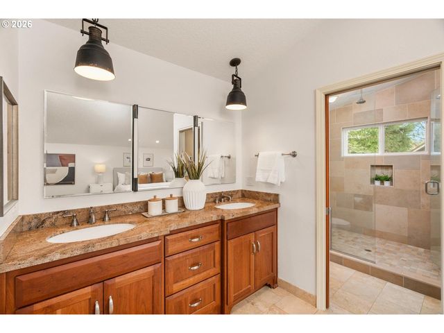 795 Nw 87TH Ter, Portland, OR 97229