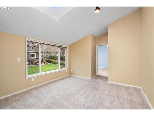 795 Nw 87TH Ter, Portland, OR 97229