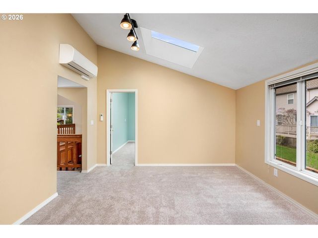 795 Nw 87TH Ter, Portland, OR 97229