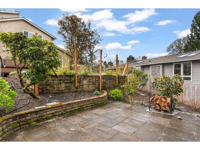 795 Nw 87TH Ter, Portland, OR 97229