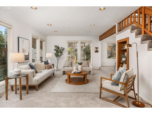 795 Nw 87TH Ter, Portland, OR 97229