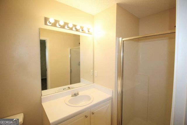 1402 Bayrose Circle 2B, East Point, GA 30344