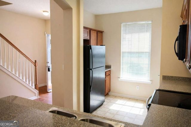 1402 Bayrose Circle 2B, East Point, GA 30344