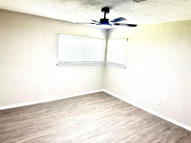 1211 Shorewood Drive, Seabrook, TX 77586
