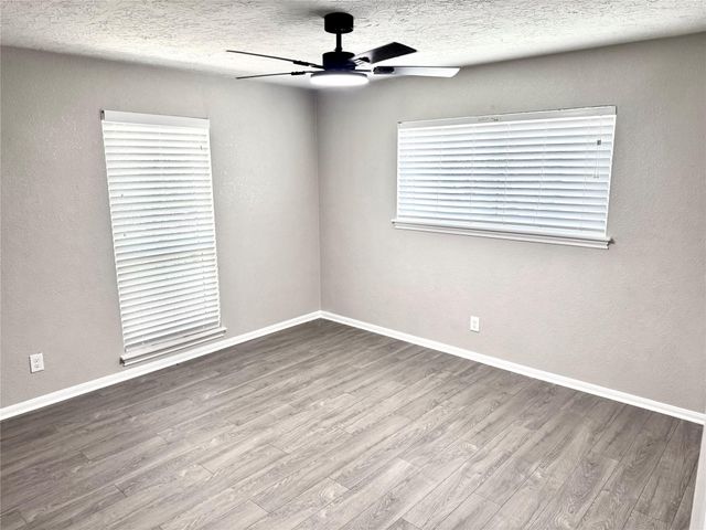 1211 Shorewood Drive, Seabrook, TX 77586