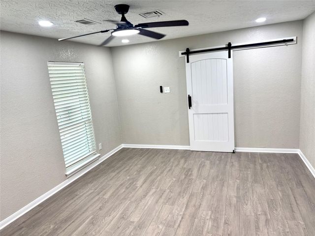 1211 Shorewood Drive, Seabrook, TX 77586