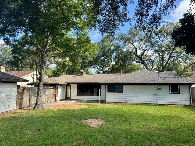 1211 Shorewood Drive, Seabrook, TX 77586