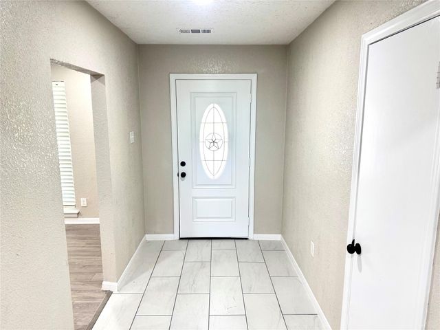 1211 Shorewood Drive, Seabrook, TX 77586