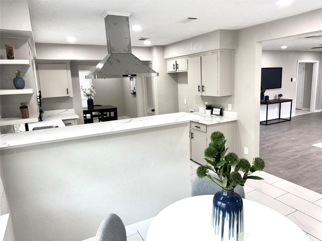 1211 Shorewood Drive, Seabrook, TX 77586