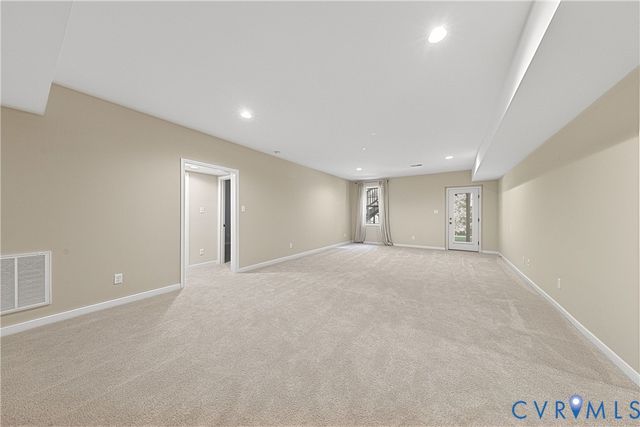 5365 Villa Green Ct, Providence Forge, VA 23140
