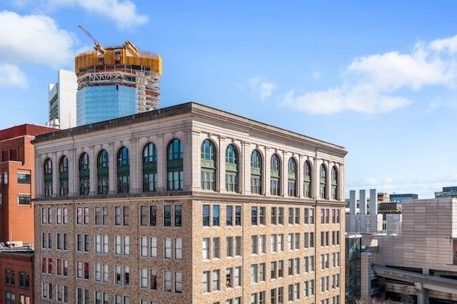 210 South Street 4-4, Boston, MA 02111