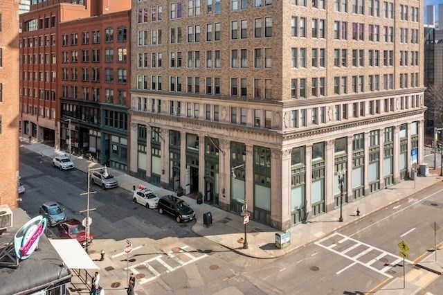 210 South Street 4-4, Boston, MA 02111