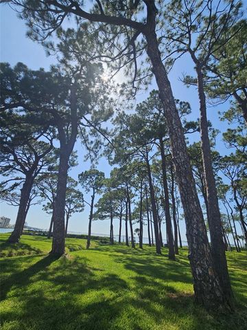 2700 BAYSHORE BOULEVARD 2B, Dunedin, FL 34698