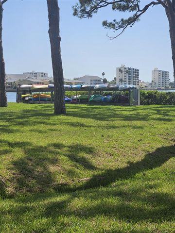 2700 BAYSHORE BOULEVARD 2B, Dunedin, FL 34698