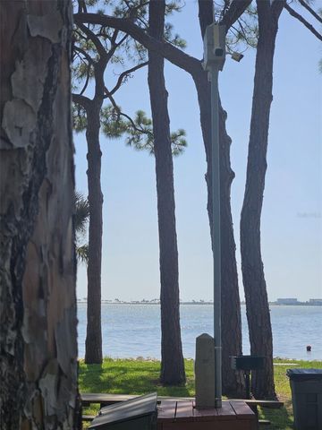 2700 BAYSHORE BOULEVARD 2B, Dunedin, FL 34698