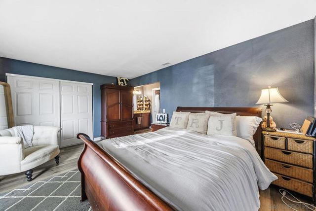 1104 Hoover St, Escondido, CA 92027