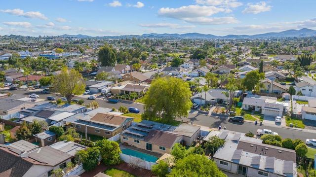 1104 Hoover St, Escondido, CA 92027