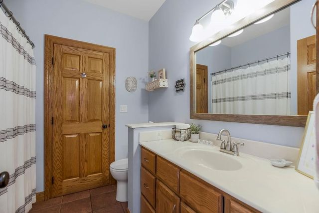 4852 Black Swan Drive, Shawnee, KS 66216