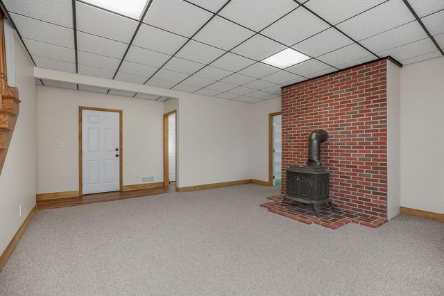 4852 Black Swan Drive, Shawnee, KS 66216