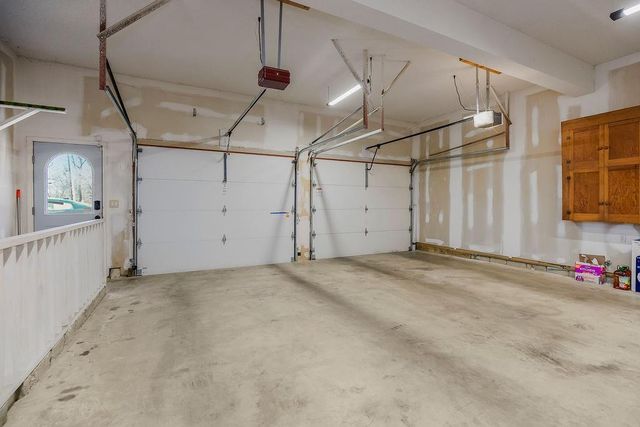 4852 Black Swan Drive, Shawnee, KS 66216
