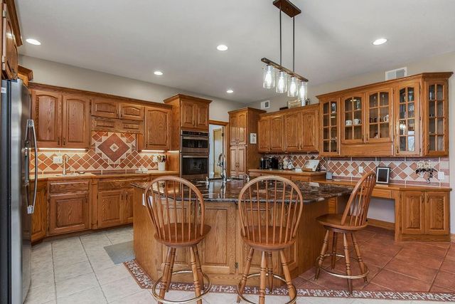 4852 Black Swan Drive, Shawnee, KS 66216
