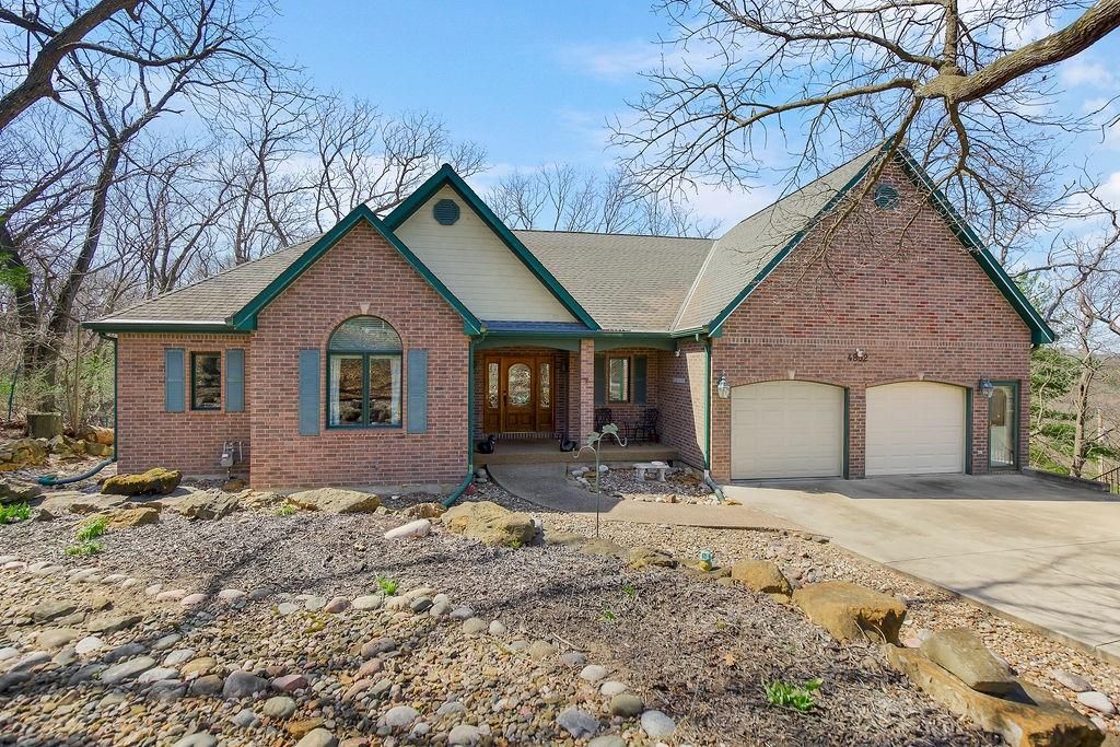 4852 Black Swan Drive, Shawnee, KS 66216