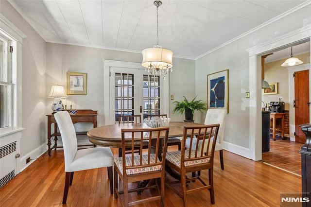 29 Fairlawn Street, Ho-ho-kus, NJ 07423
