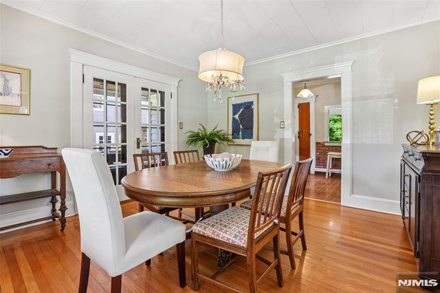 29 Fairlawn Street, Ho-ho-kus, NJ 07423
