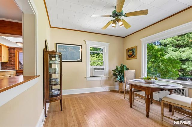 29 Fairlawn Street, Ho-ho-kus, NJ 07423