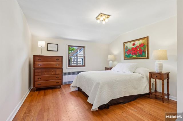 29 Fairlawn Street, Ho-ho-kus, NJ 07423
