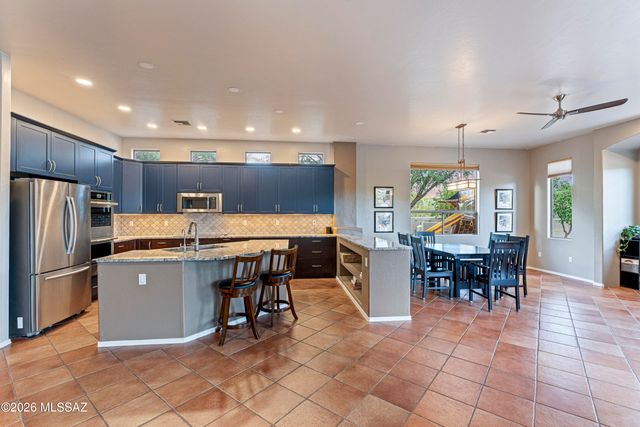 11770 N Copper Ridge Place, Tucson, AZ 85737