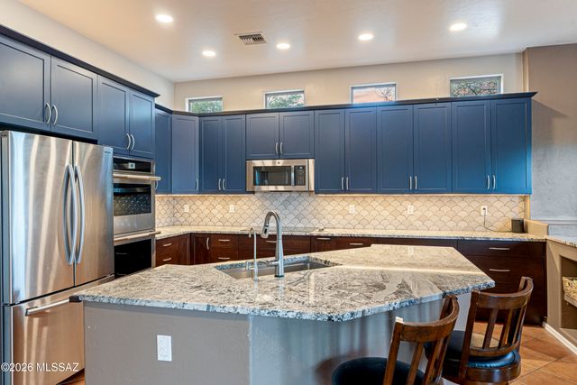 11770 N Copper Ridge Place, Tucson, AZ 85737