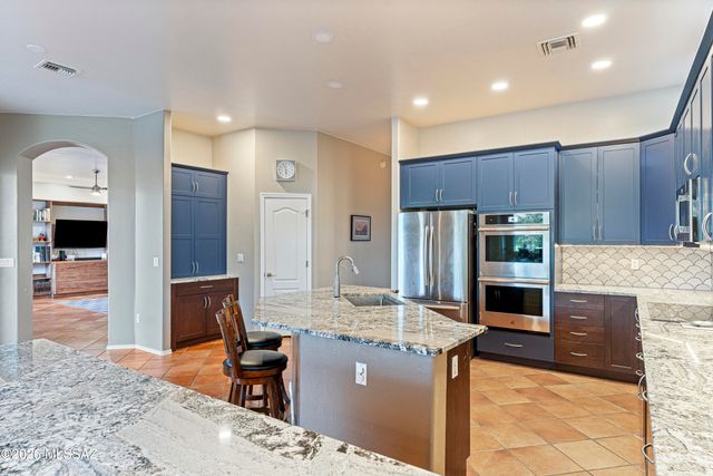 11770 N Copper Ridge Place, Tucson, AZ 85737