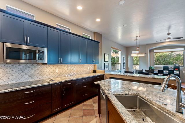 11770 N Copper Ridge Place, Tucson, AZ 85737