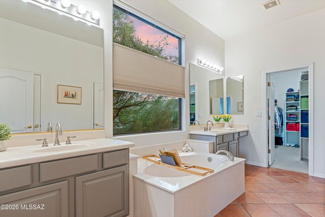 11770 N Copper Ridge Place, Tucson, AZ 85737