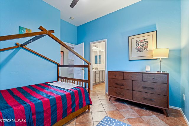 11770 N Copper Ridge Place, Tucson, AZ 85737