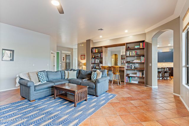 11770 N Copper Ridge Place, Tucson, AZ 85737