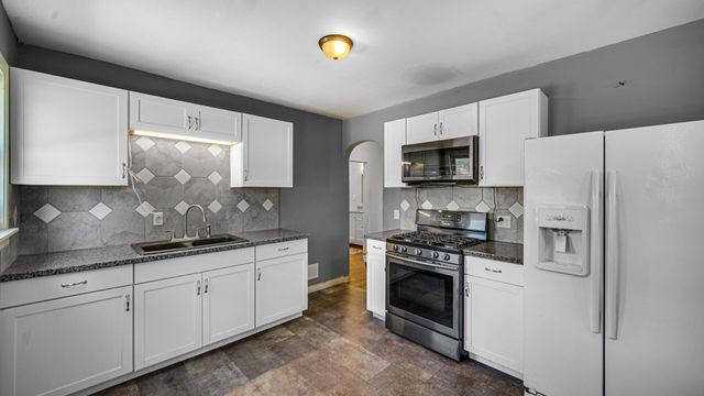 3315 Edison Street, Lake Station, IN 46405