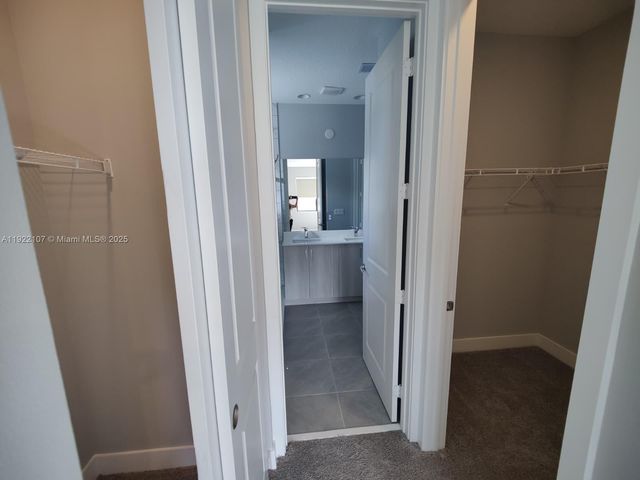 5860 AGOSTINO WAY 5860, Ave Maria, FL 34142