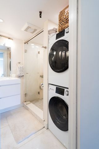 33 Commercial Wharf 33, Boston, MA 02110