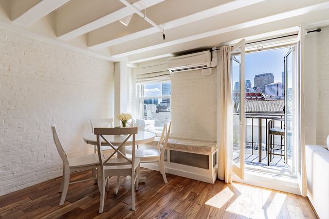33 Commercial Wharf 33, Boston, MA 02110