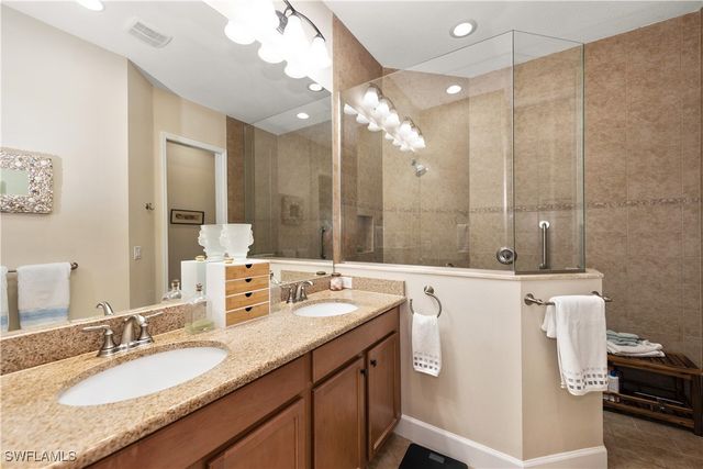 9155 Isla Bella CIR, Bonita Springs, FL 34135